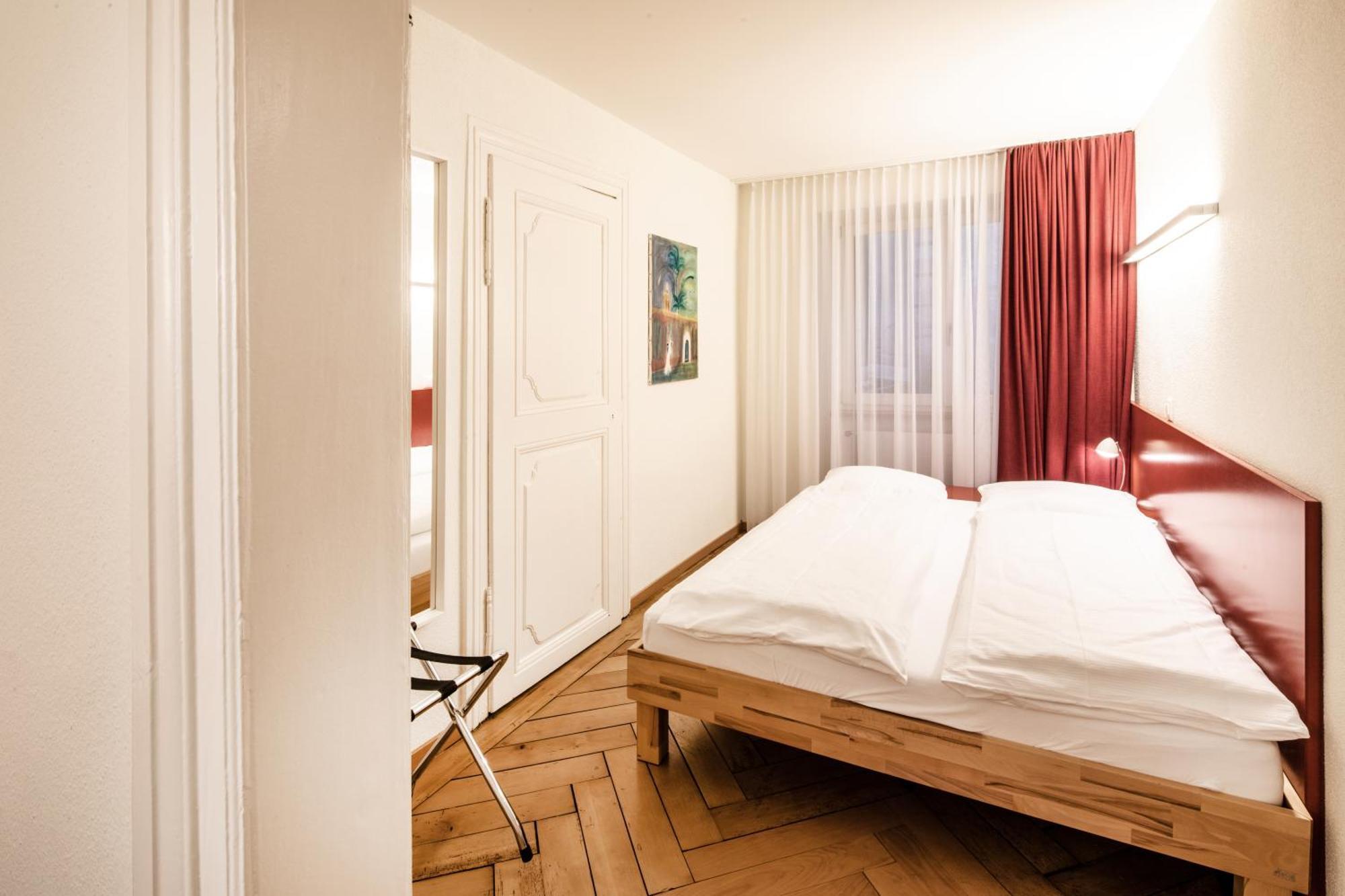 Hotel Roter Ochsen Золотурн Экстерьер фото