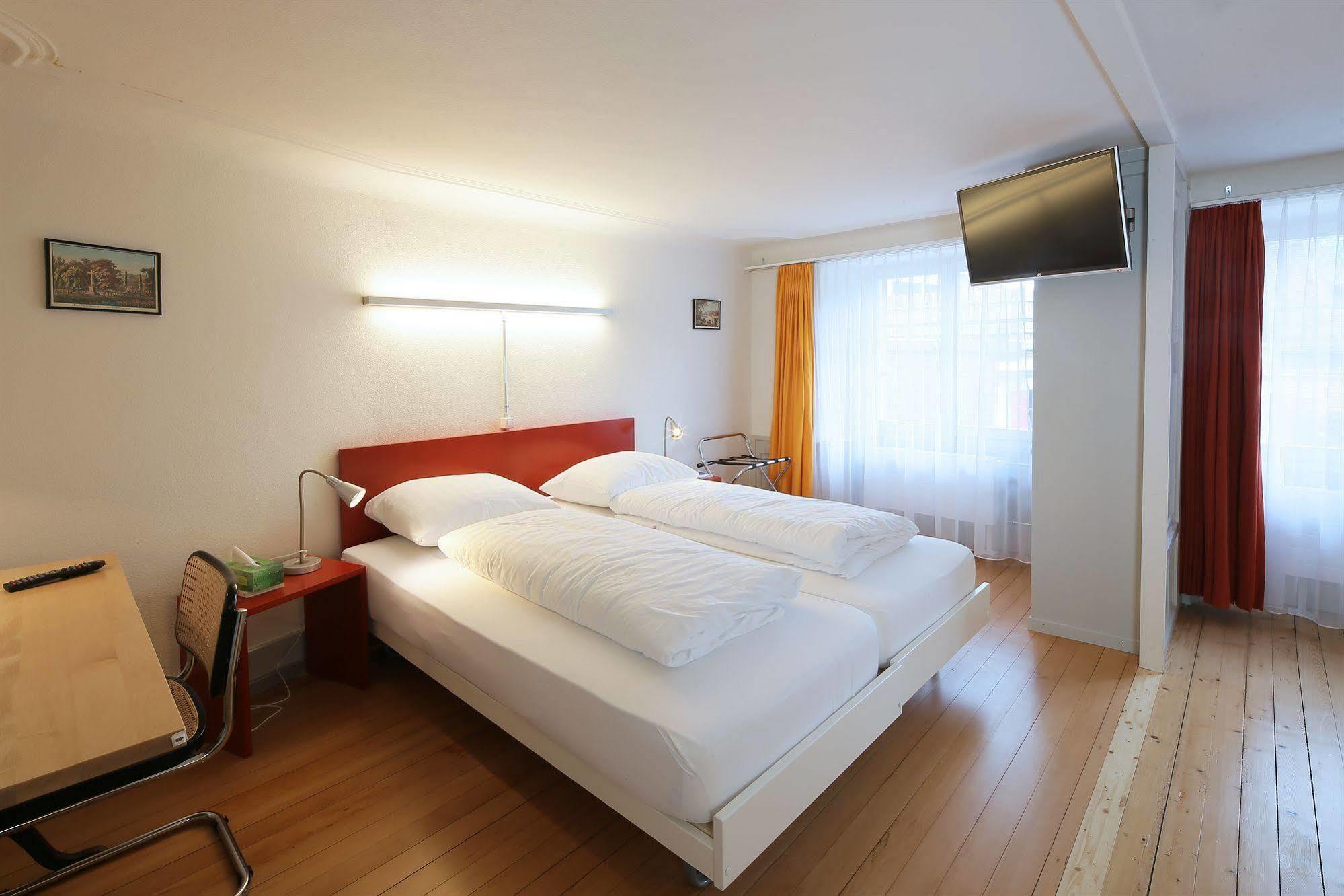 Hotel Roter Ochsen Золотурн Экстерьер фото